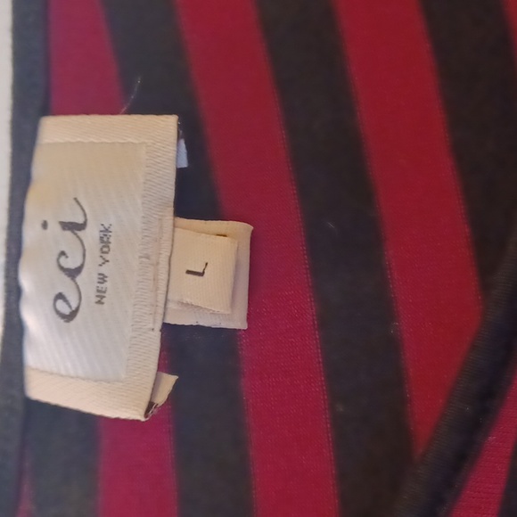 *Asymmetrical Top LRG - Picture 5 of 8